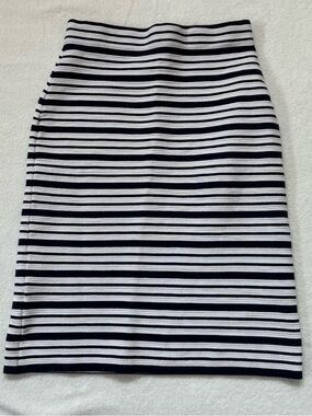 Ann Taylor Black and White Striped Pencil Skirt
